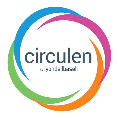 La familia de productos Circulen de LyondellBasell apoya la reducción de residuos plásticos mediante el uso de contenido reciclado y una menor huella de carbono mediante el uso de contenido de base renovable en comparación con la materia prima de fuentes fósiles.